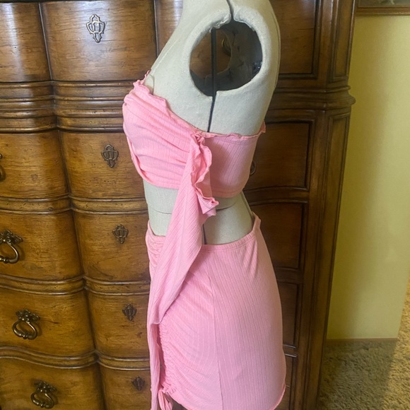 Angel LA pink top and skirt Size medium - Picture 3 of 6